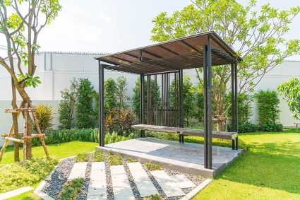 Aluvidal transforma jardines con estructuras de aluminio