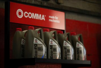 Comma llega a España: nueva estrategia de Moove para diversificar el mercado de lubricantes