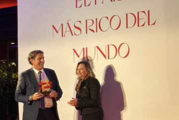 Pesca España celebra su segundo aniversario recibiendo el Premio Alimentos de España