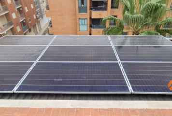 Isla Solar impulsa la descarbonización global con más de 3.000 instalaciones solares residenciales y 300 industriales, ofreciendo soluciones personalizadas y manejo integral de proyectos energéticos sostenibles