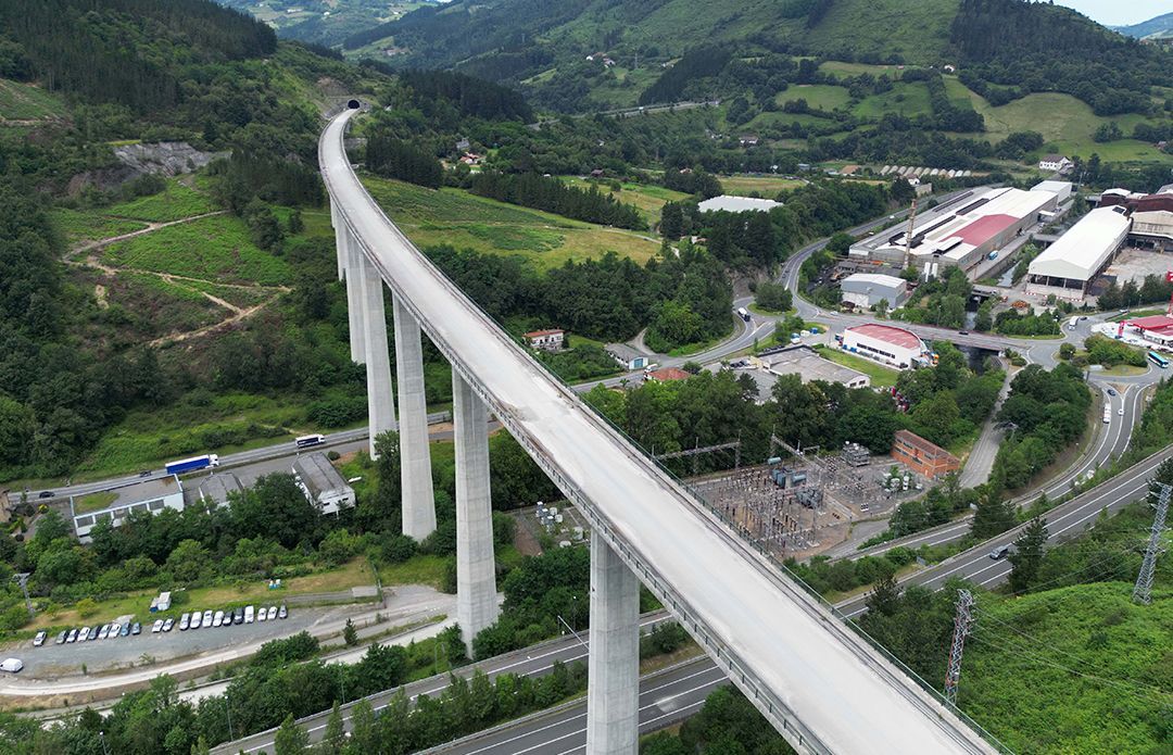 Adif establece una alianza con el BEI para renovar las infraestructuras ferroviarias